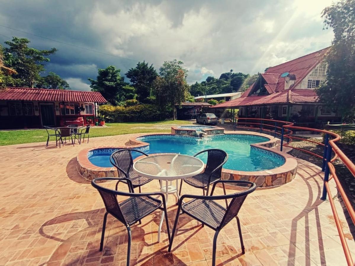 Ecohotel Colibri Salento Luna Park Екстер'єр фото
