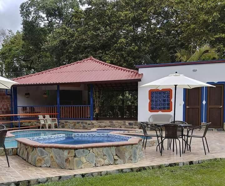 Ecohotel Colibri Salento Luna Park Екстер'єр фото